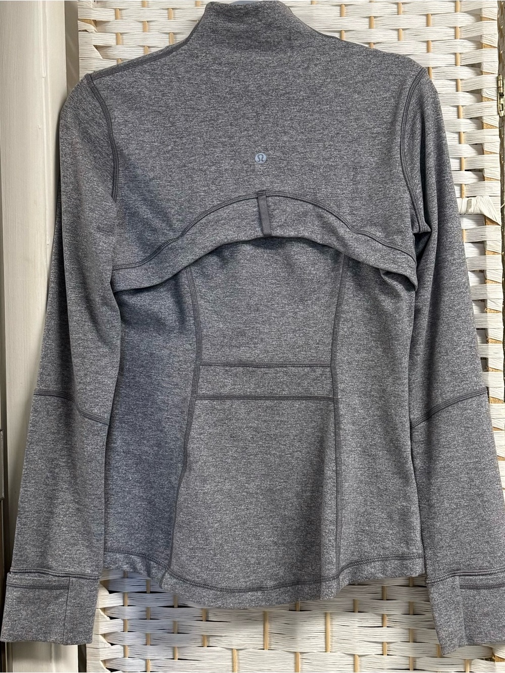 lululemon athletica Gray Heather Long-Sleeve Athletic Pullover Size 8